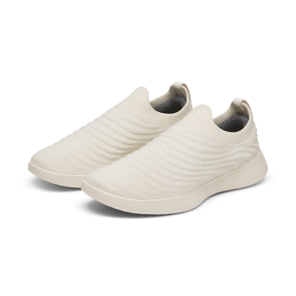 A12373_26Q1_Runner-NZ-Slip-On-Warm-White-Warm-White_PDP_PAIR_3Q.png