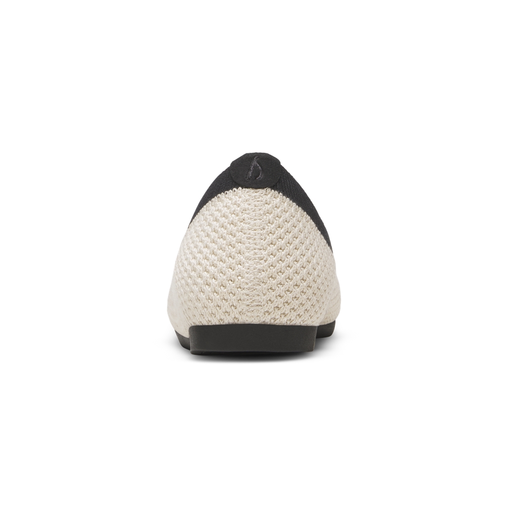 A12672_26Q1_Breezer-Point-Warm-White-Natural-Black-Sole_PDP_BACK.png