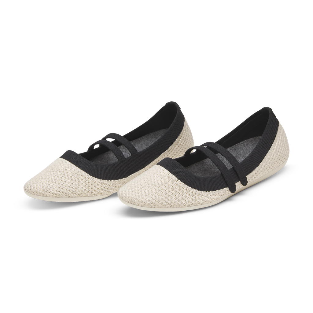 A12377_26Q1_Breezer-Mary-Jane-Warm-White-Natural-Black-Warm-White-Sole_PDP_PAIR_3Q.png