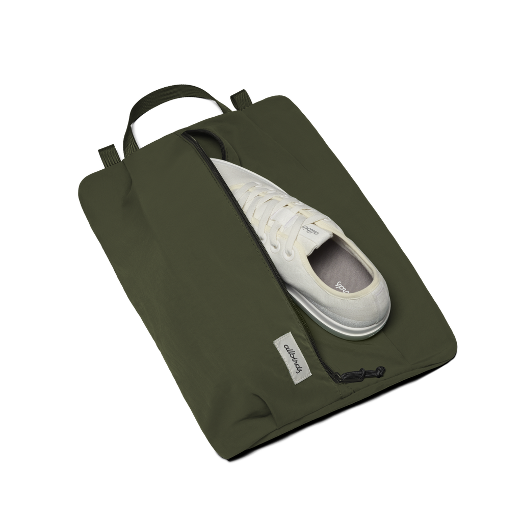 A12158_25Q3_Recycled-Shoe-Bag-Thunder-Green_PDP_Shoe_25314-2000x2000.png