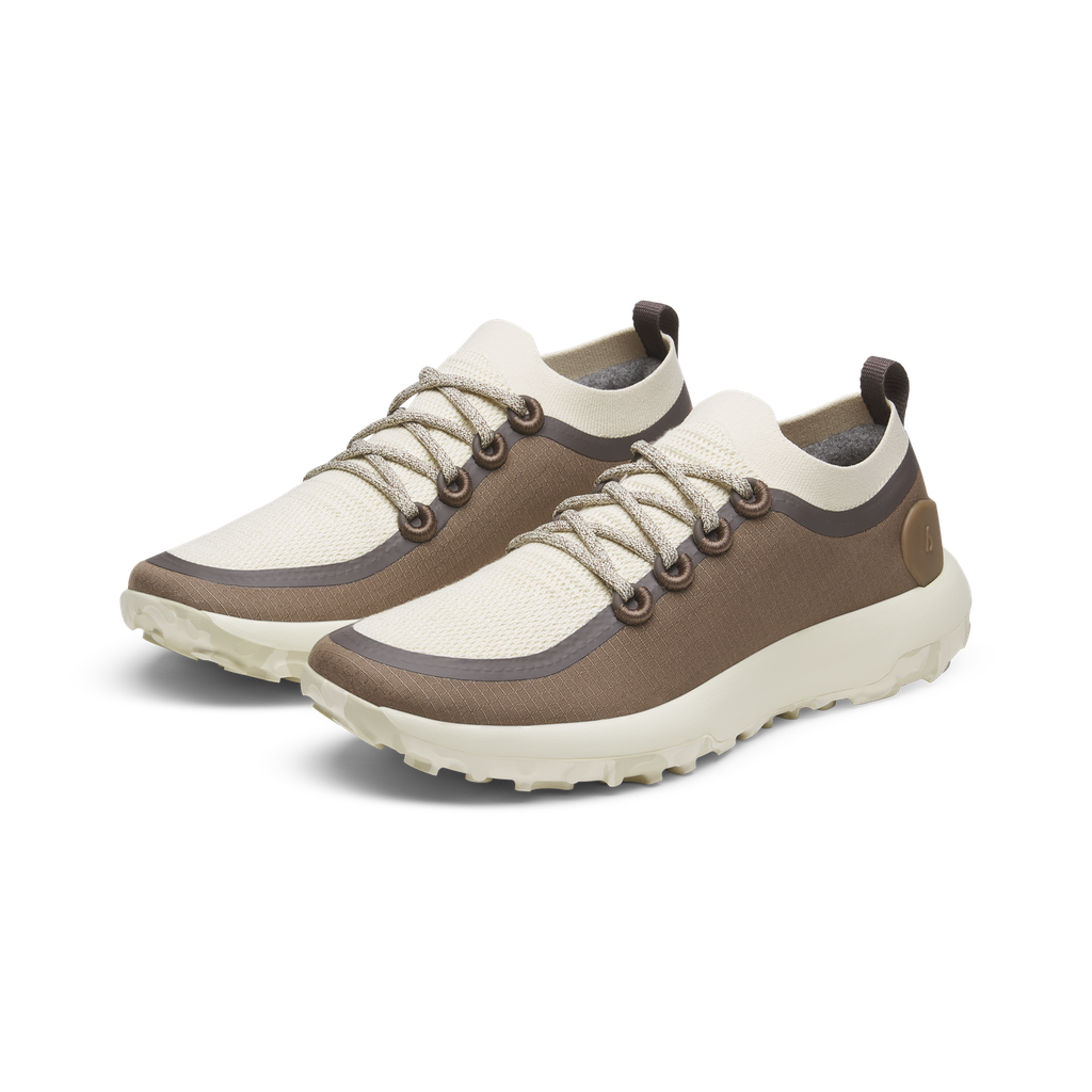 A10721_24Q1_Trail-Runner-SWT-Hazy-Cocoa-Dark-Cocoa-Stony-Cream-Sole_PDP_PAIR_3Q.png