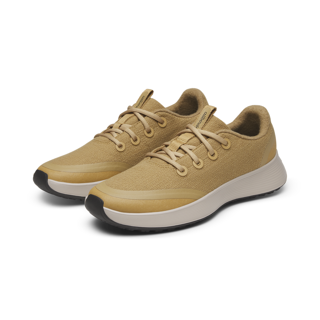 A11001_24Q4_Runner-Protect-Stony-Beige-Rugged-Beige_PDP_PAIR_3Q.png
