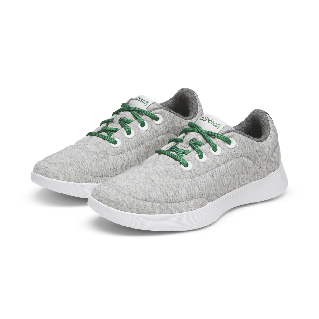 A12554_26Q1_Runner-NZ-Jersey-Light-Grey-Verdant-Green-Blizzard-Sole_PDP_PAIR_3Q.png